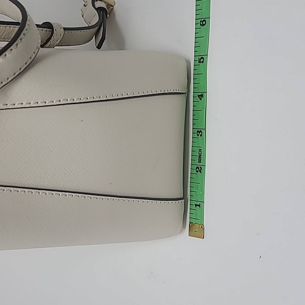 MICHAEL KORS Purse Cream Textured Leather Shoulder Bag with Gold Hardware - Picture 5 of 12